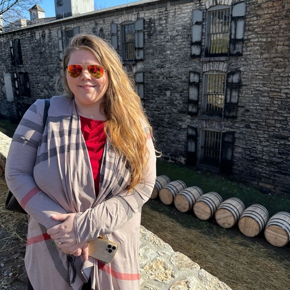 Meet your Posher ♠️🐕🐾🌸🦄 - Picture 2 of 15